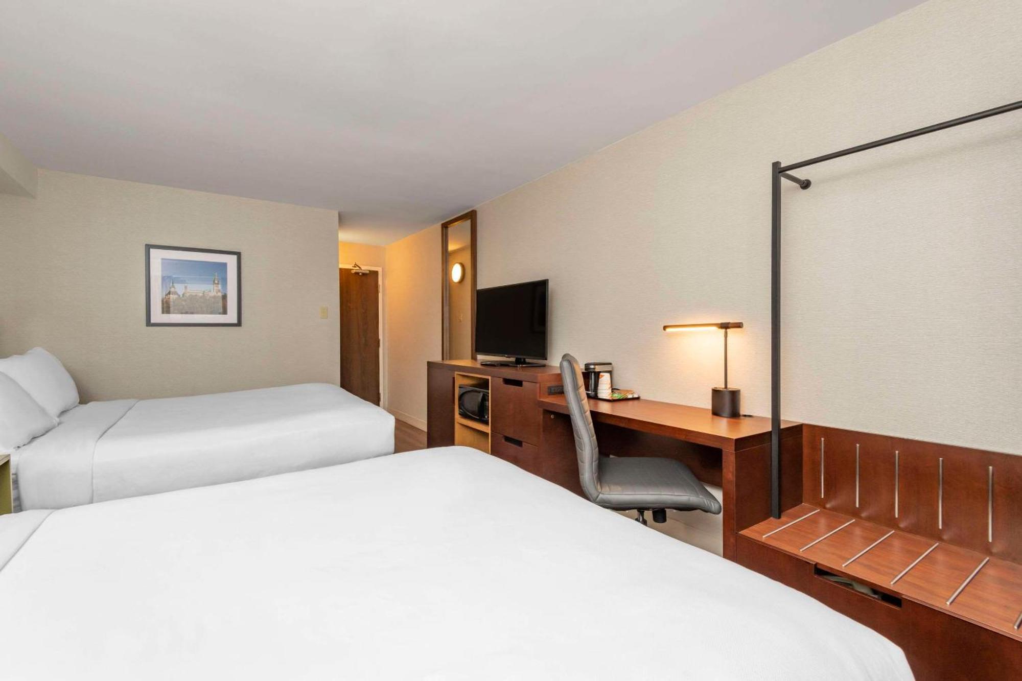 Comfort Inn Fredericton Esterno foto